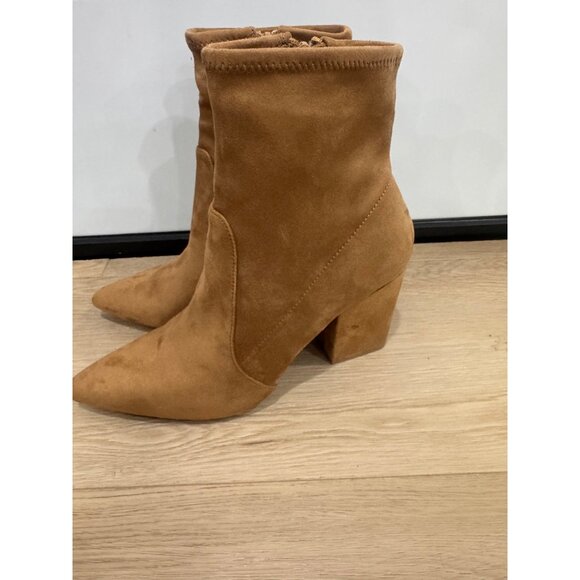 Tan Suede Pointed Toe Ankle Boots With Block Heel 9.5M - Picture 3 of 6